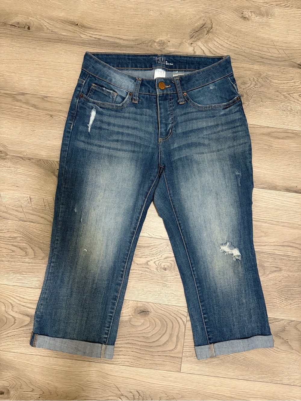 Time and Tru Medium Blue Distressed Cropped Jeans